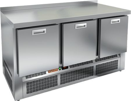 СТОЛ С ОХЛАЖД.ШКАФОМ HICOLD GNE111/TN BOX