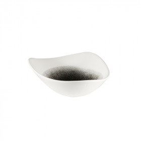 Салатник треугольный 0,37л d18,5см, без борта, цвет Raku Quartz Black, Studio Prints RKBQTRB71